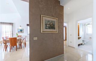 2 Bedroom Cozy Apartment In Banjole - Banjole - 2