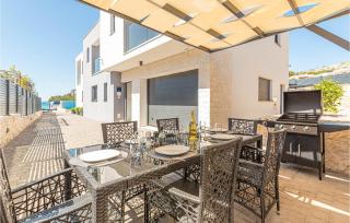 Stunning Home In Sibenik - Zaboric - 2