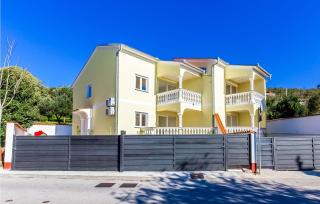 Stunning Home In Dramalj With Wifi - Dramalj - 1