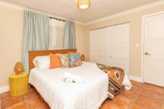 Casa Mexican home - Big Pool - Hot Tub - FITS 12 - 5