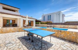 Pet Friendly Home In Sveti Kirin - 2