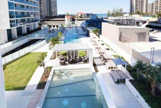 Paradise City Lights - Privately Managed Luxury Suite on Hilton Surfers Paradise Free Carpark - Gold Coast - 4
