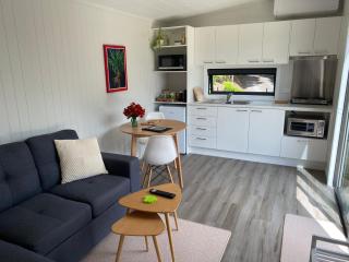 Te Henga Hideaway - Bethells Beach - 6