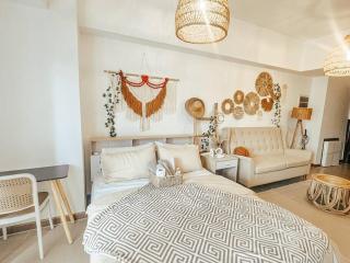Venice Luxury Residences Studio McKinley Hill - Manila - 5