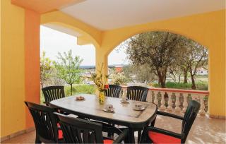 Four-Bedroom Holiday Home Krusevo With Sea View 05 - 8