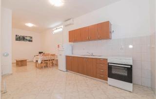 1 Bedroom Amazing Apartment In Biograd - Biograd na Moru - 6
