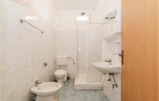 1 Bedroom Amazing Apartment In Biograd - Biograd na Moru - 1