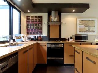Inner City Executive Living - Hobart - 1