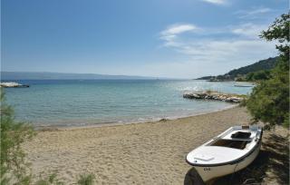 Ten-Bedroom Holiday Home In Duce - Tice - 1