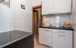 Cozy Apartment In Lovran With Wifi - Lovran - 1