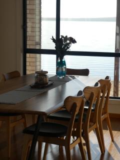 Tulka Waterfront Holiday Home - Tulka - 2