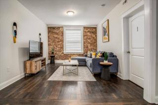Oasis Midtown KC- 2 Bedroom Apt - Kansas City - 1