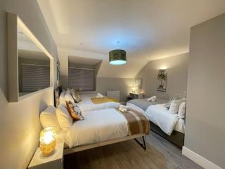Luxury 2 Bed City Centre Duplex with High Ceilings - 7
