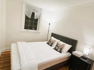 Entire 4 bedroom familyfriendly basement apartment, MetroWalk - 6
