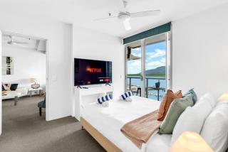 Belle Escapes 52 Harbour Lights with Ocean View - Cairns - 8