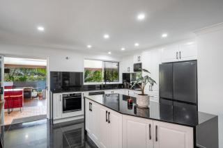 Lakeside Bliss - LJHooker Yamba - Yamba - 3