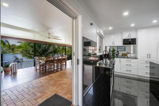 Lakeside Bliss - LJHooker Yamba - Yamba - 1