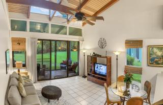 Largest 2 Bdrm, 2 Bath plus Loft, Fully AC Condo - Kahuku - 0