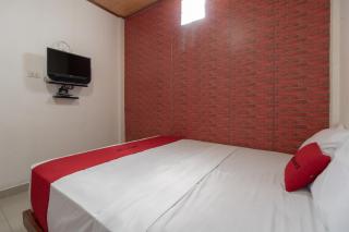RedDoorz Syariah near Jakabaring Sport City Palembang - Kertapati - 5