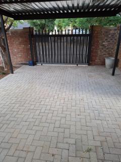 The Guestroom - Klerksdorp - 6