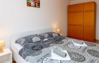 Gorgeous Apartment In Pula With Jacuzzi - Pula - 1