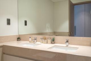 Elegant 2 bedroom Apartment with Burj Khalifa views on Sheikh Mohammed Bin Rashid Boulevard, a short walk from Dubai Opera - Dubai - 7
