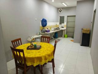 Anis Gerikhomestay, Taman Desa Baiduri 15 - Gerik - 5
