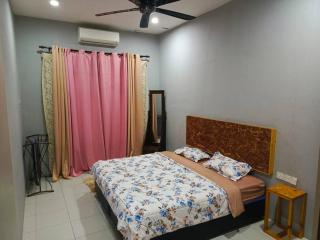 Anis Gerikhomestay, Taman Desa Baiduri 15 - Gerik - 4