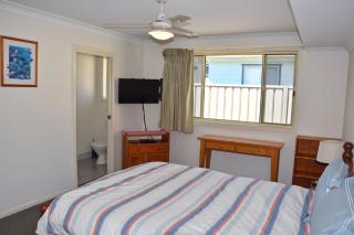 Beach Retreat - Bring your own linen - South West Rocks - 7
