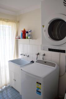 Beach Retreat - Bring your own linen - South West Rocks - 4