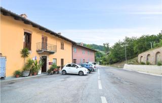 Awesome Apartment In Monforte Dalba - Monforte dʼAlba - 2