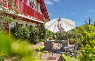 Amazing Apartment In Saint Jean De Luz - Costa Aldia - 3