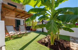Nice Apartment In Turanj With Kitchen - Turanj - 1