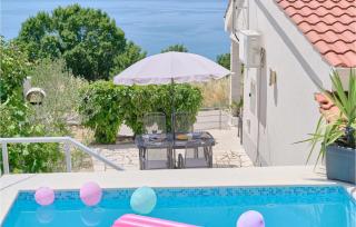 2 Bedroom Beautiful Home In Podstrana - Podstrana - 9