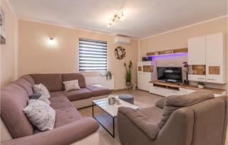 Cozy Home In Biograd Na Moru - 8