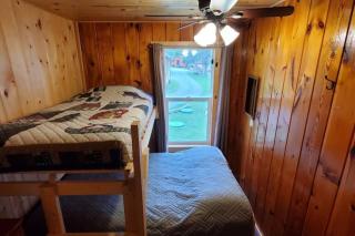 Lakeside 2 Bedroom Dockside Cabin - - 5