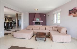 Lovely Home In Solin With Sauna - Solin - 8