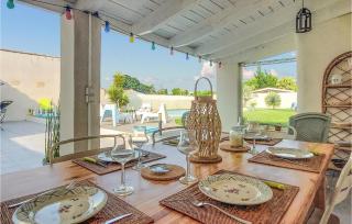Amazing Home In Marennes - Marennes - 9