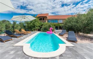 Lovely Apartment In Polaca With Wifi - Polača - 9