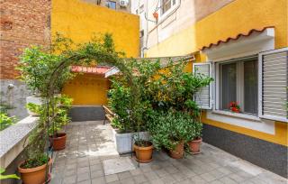 2 Bedroom Stunning Apartment In Rijeka - 9