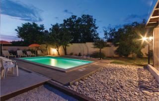 Cozy Home In Pula With Kitchen - Pula - 2