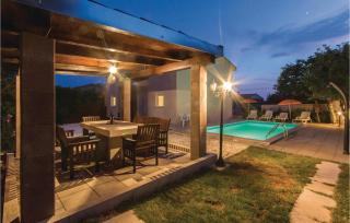 Cozy Home In Pula With Kitchen - Pula - 3