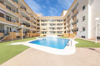 Stylish 4BD Apt with pool access & nearby beach - Benalmádena - 8