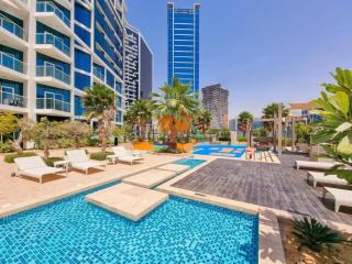 Luxury Studio Apartment in Prive By Damac B, Business Bay by Deluxe Holiday Homes - Dubai - 4