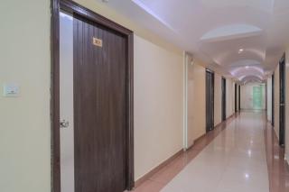 Hotel City Square By KeyMagics - 8