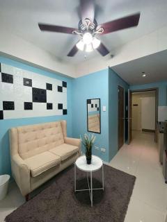Ronsky Paradise at SMDC Fame Residences - Manila - 1