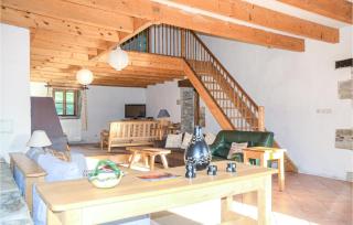 9 Bedroom Nice Home In Gigny - Gigny-sur-Suran - 7