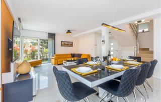 Lovely Home In Malinska With Sauna - Malinska - 7