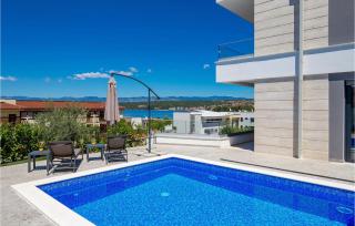 Lovely Apartment In Malinska With Wifi - Malinska - 4
