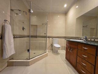 Lakefield Lodge - Halaal - Benoni - 5